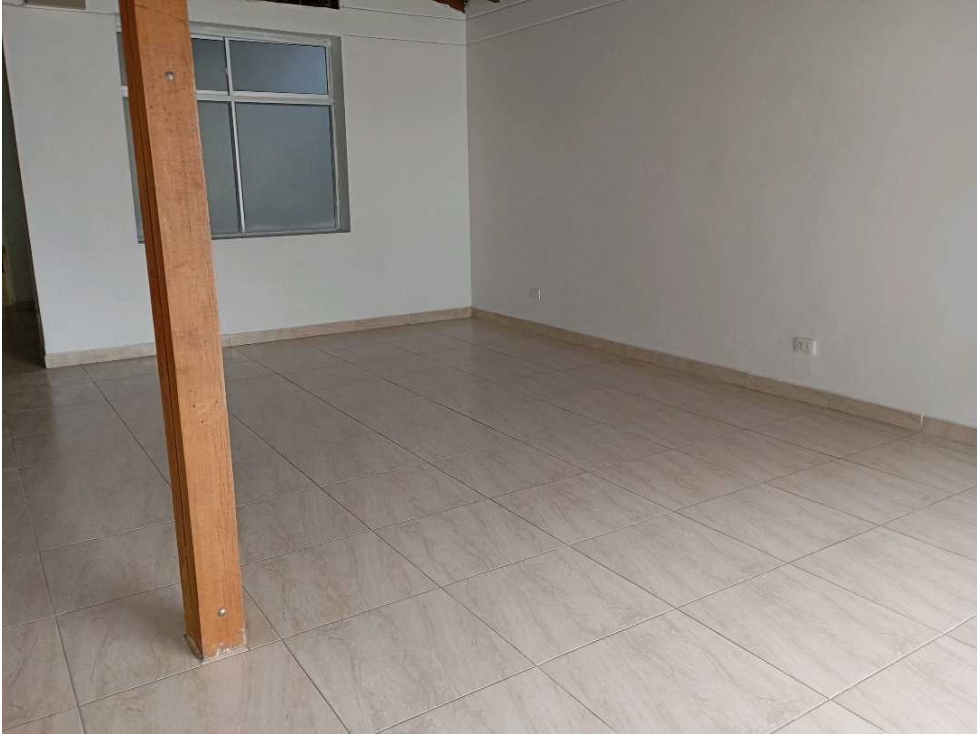 Local en arriendo envigado centro — foto 2