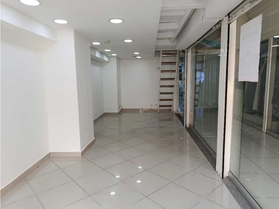 Local en arriendo Envigado Centro — foto 3