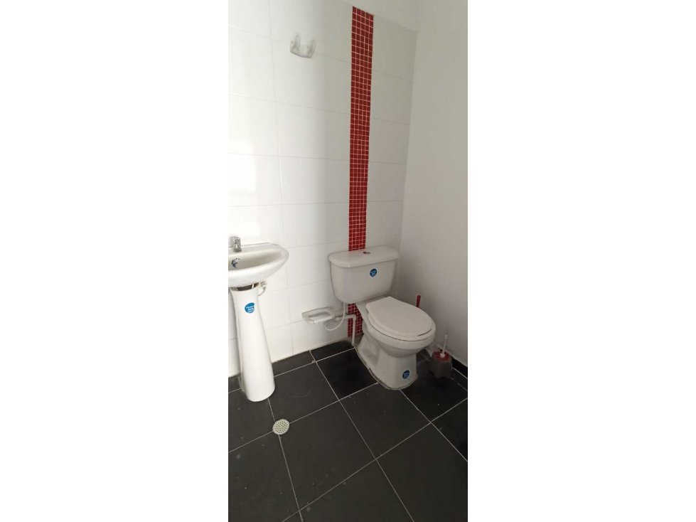 Local en arriendo frente a Sergio arboleda el cundi — foto 4