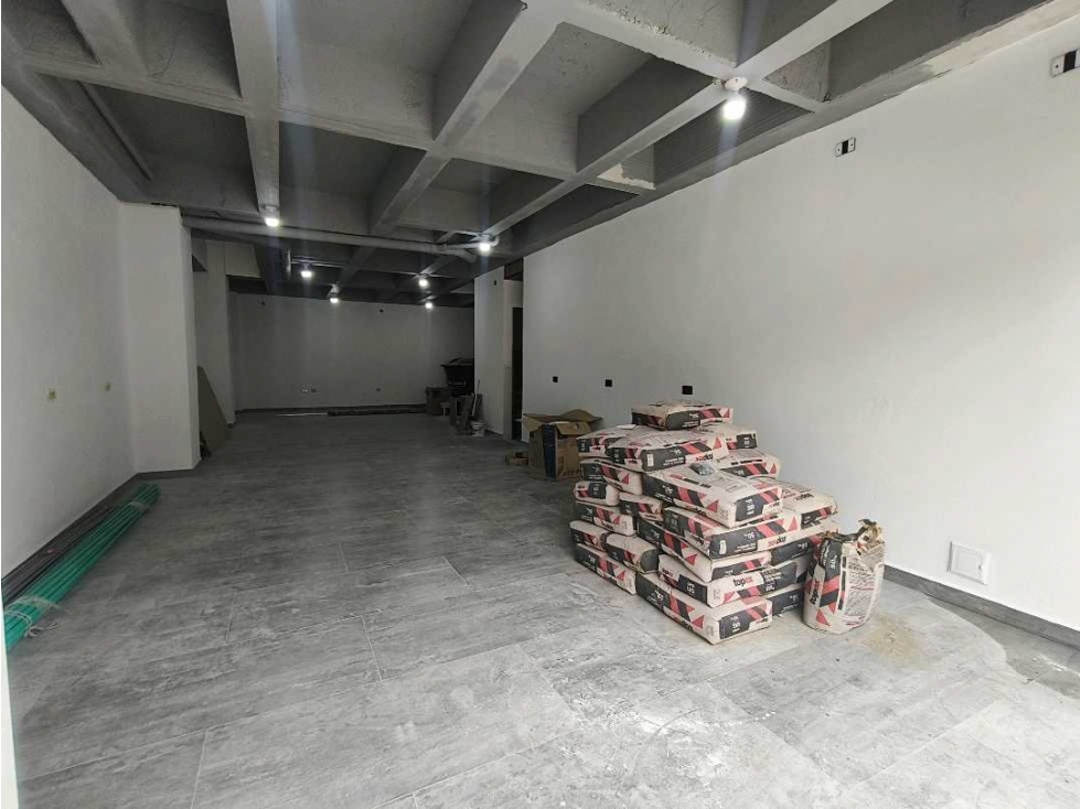 LOCAL EN ARRIENDO O VENTA - 5