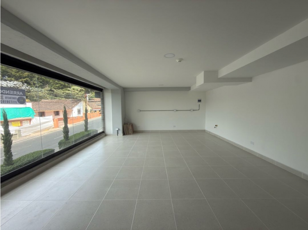 Local en arriendo portobello La Ceja Antioquia - 2