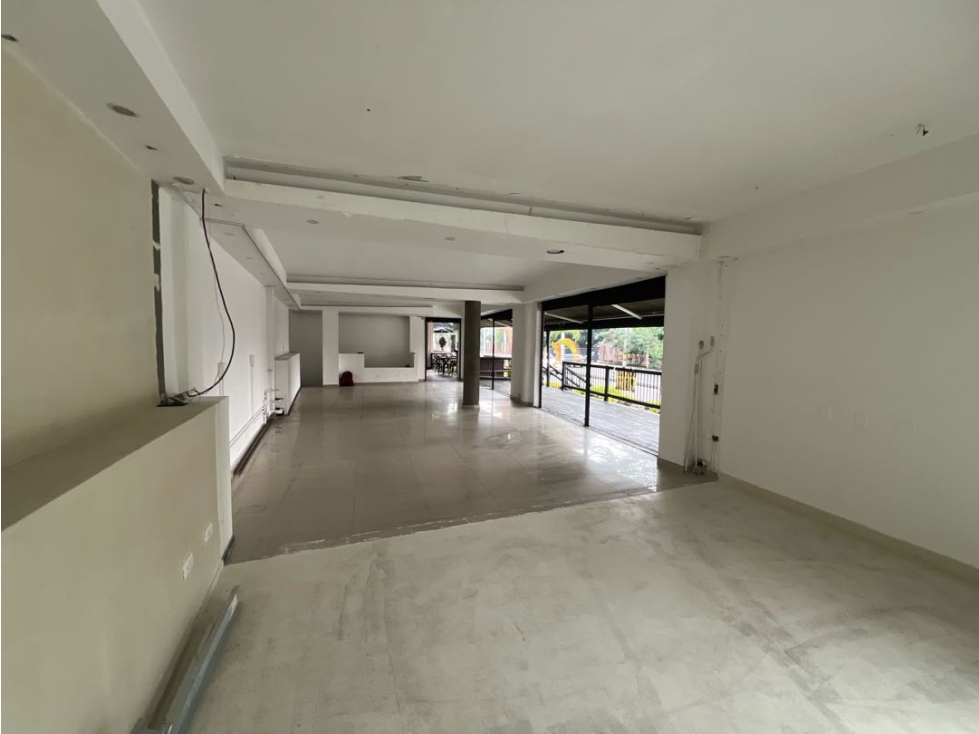 local en arriendo Terracina