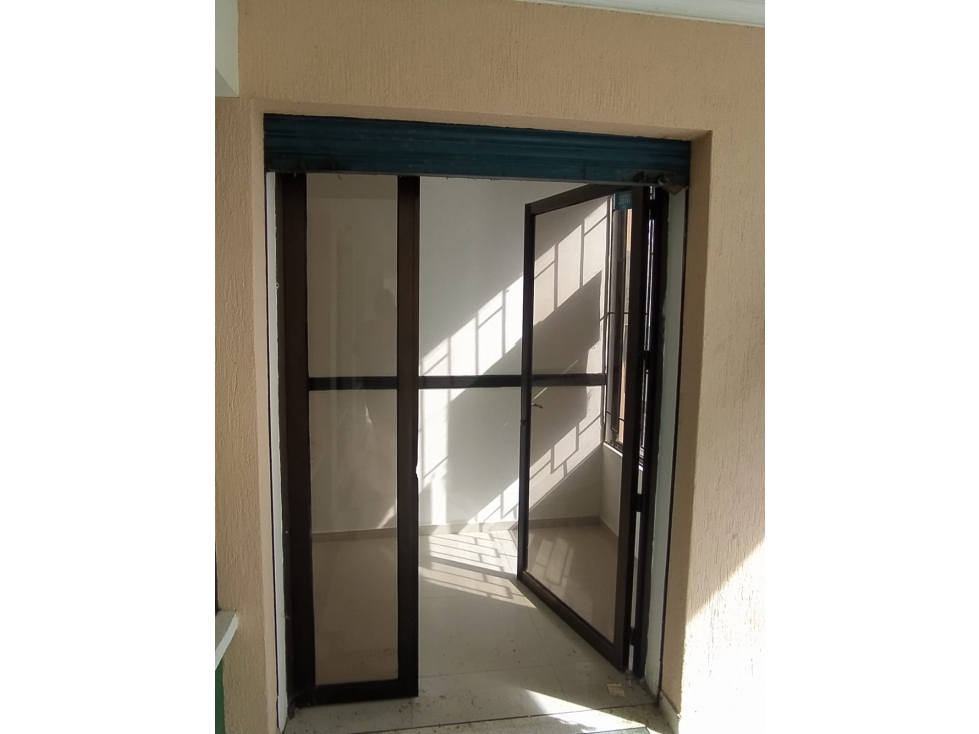 LOCAL EN ARRIENDO - VENTA EN EL CENTRO - 3