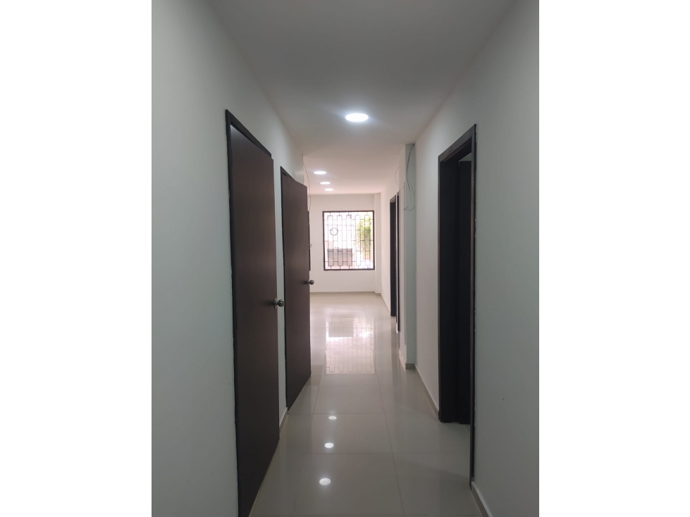 LOCAL EN ARRIENDO - VENTA EN EL CENTRO - 6