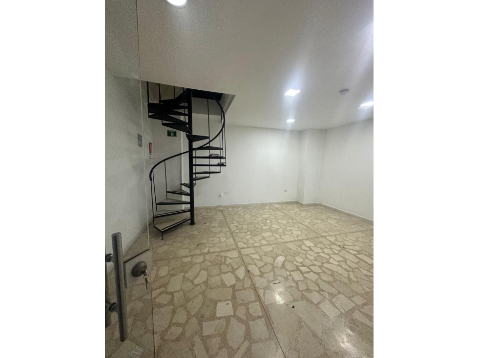 Local en Caldas cerca al parque. Zona comercial - 3