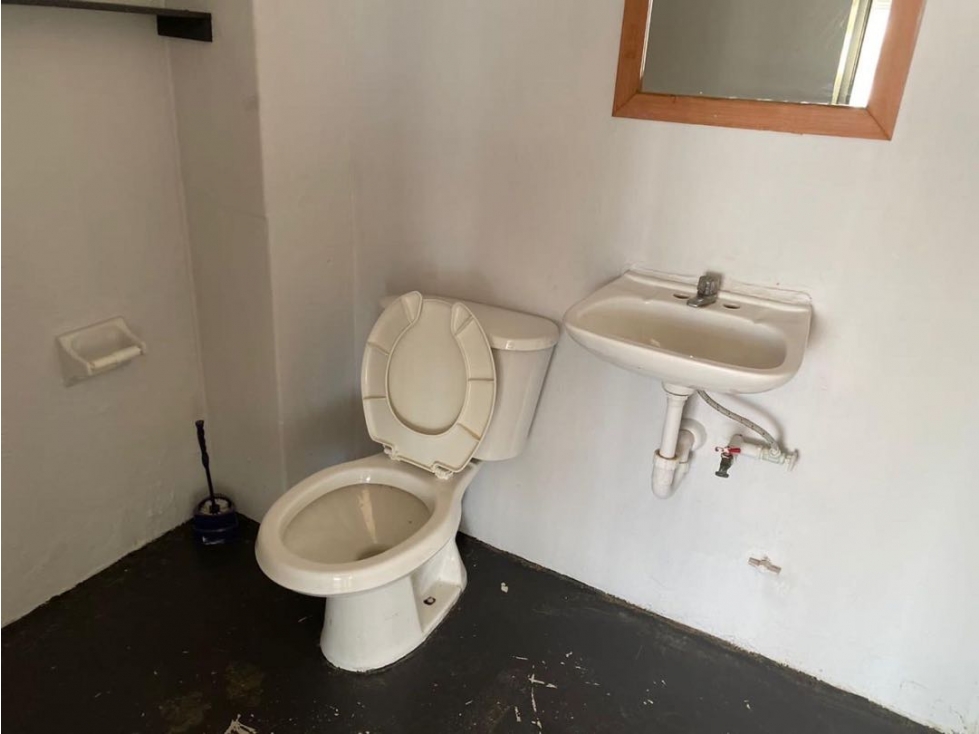 LOCAL EN RENTA DE 100M2 EN AV LA LUNA CANCÚN - 6