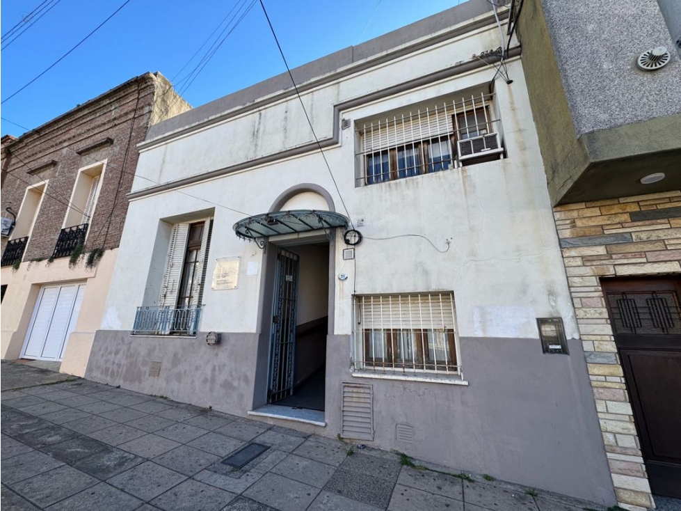 Local en venta a metros de Av. Mitre - 1