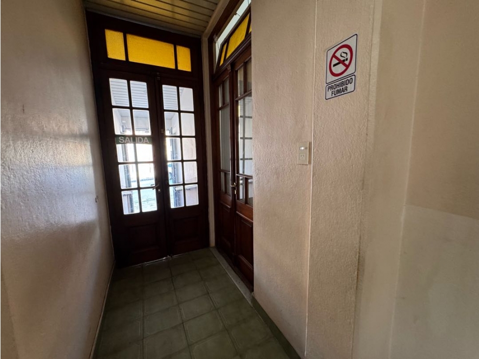 Local en venta a metros de Av. Mitre - 2