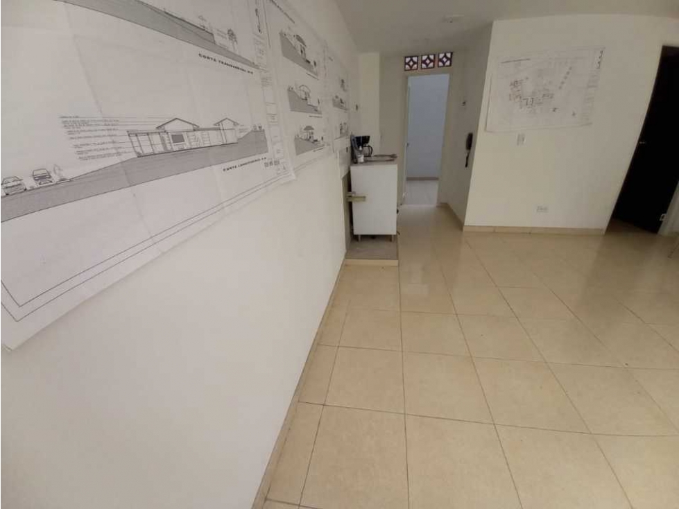 Venta Local Alcazares — foto 3