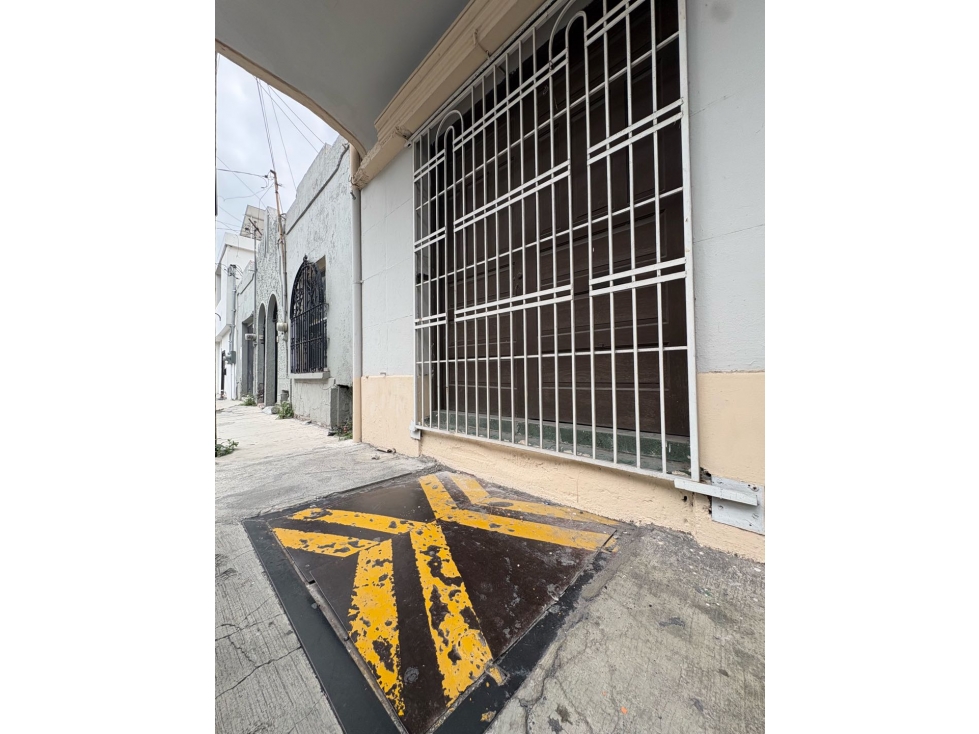 Local en Venta Centro Mty Serafin/Tapia - 5