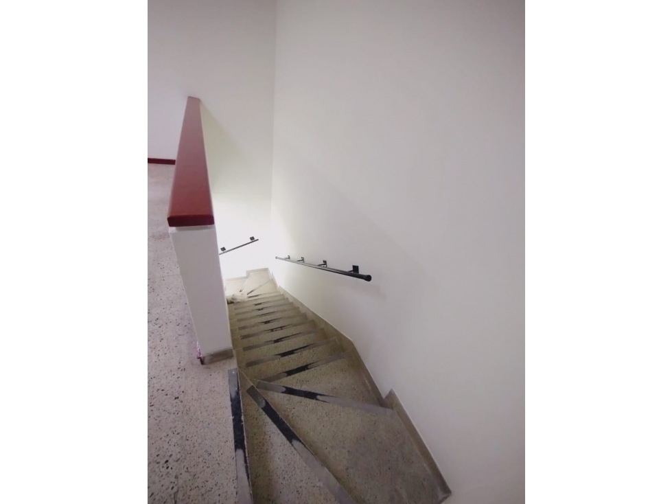 LOCAL EN VENTA EN TODA LA AV. ORIENTAL | 71 M² | $390 MILLONES — foto 2