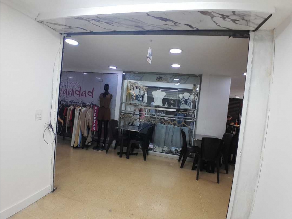 Local En Venta En El Centro Comercial MetroHueco — foto 4