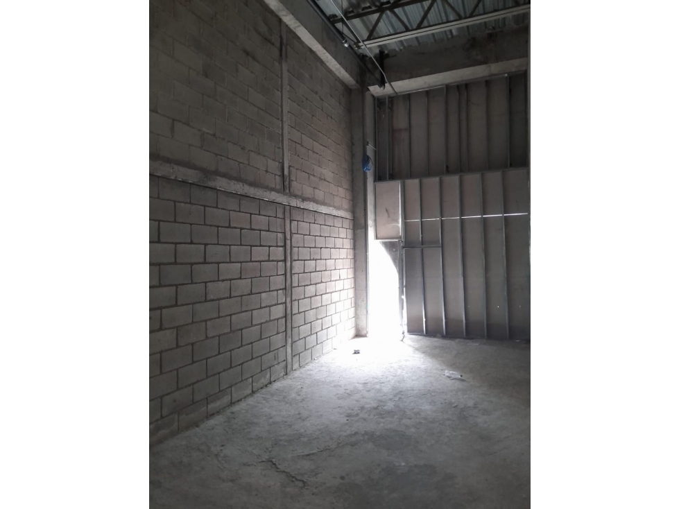 LOCAL EN ARRIENDO EN LA CAROLINA - CARTAGENA