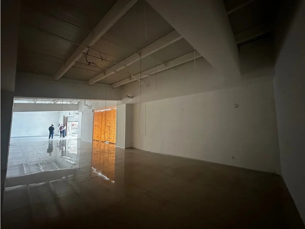 Oportunidad Comercial en Plaza Caracol, Puerto Vallarta | 146m² - 4