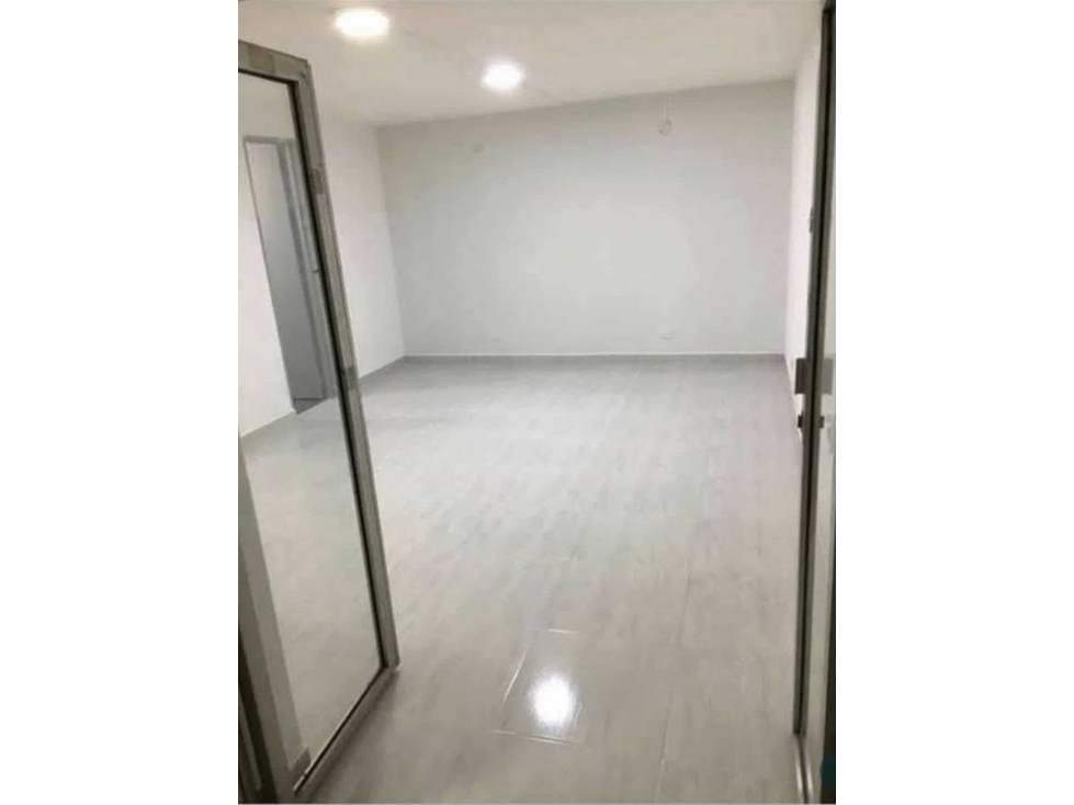Local para oficina/consultorio envigado barrio mesa rentado!