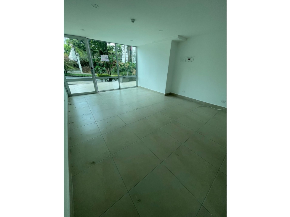 LOCAL EN VENTA O ALQUILER EN ATLANTIS — foto 3