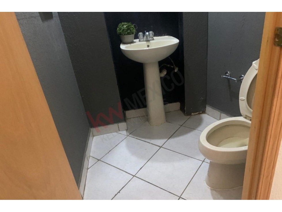 Local en zona comercial. Juarez Chihuahua - 6