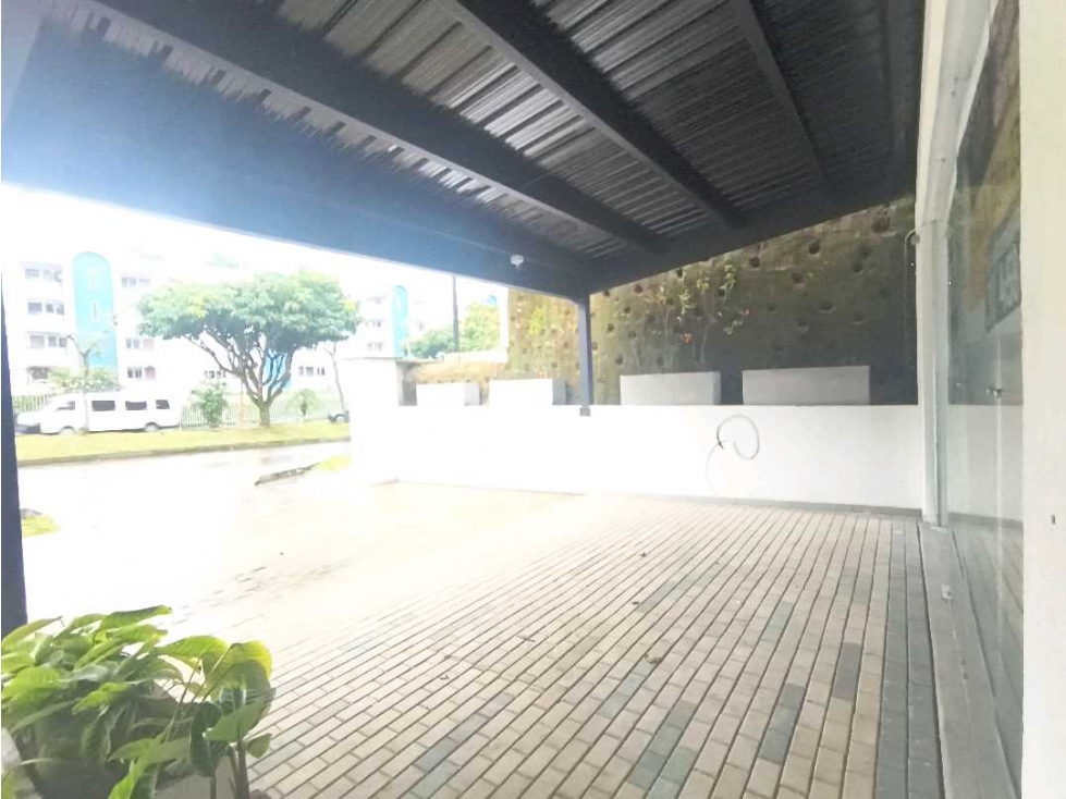 LOCAL ESQUINERO CON TERRAZA EXCLUSIVA NORTE ARMENIA — foto 2