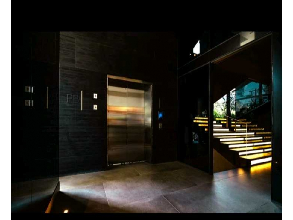 LOCAL EXCLUSIVO EN EDIFICIO NUOVO ARMANI 127M2 DE LUJO — foto 6