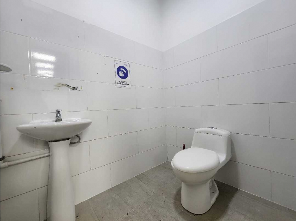 Local Oficina DOBLE en Arriendo Parque de Envigado - 4