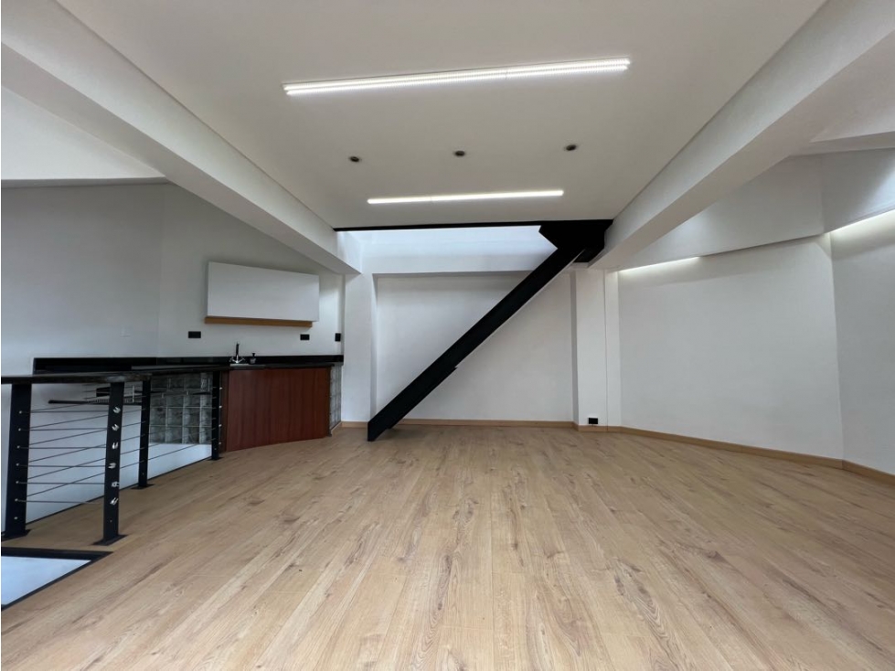 LOCAL PARA VIVIENDA O COMERCIO EN EL MALL LA FE - EL RETIRO — foto 3
