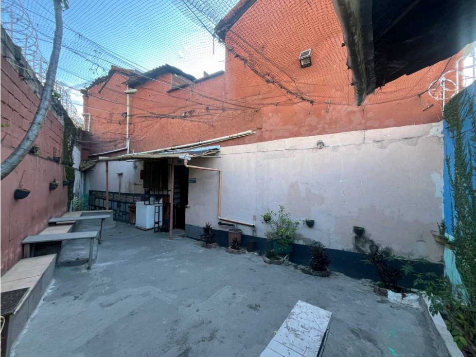 Local primer piso arriendo buenos aires parte baja al pie de tranvia — foto 3