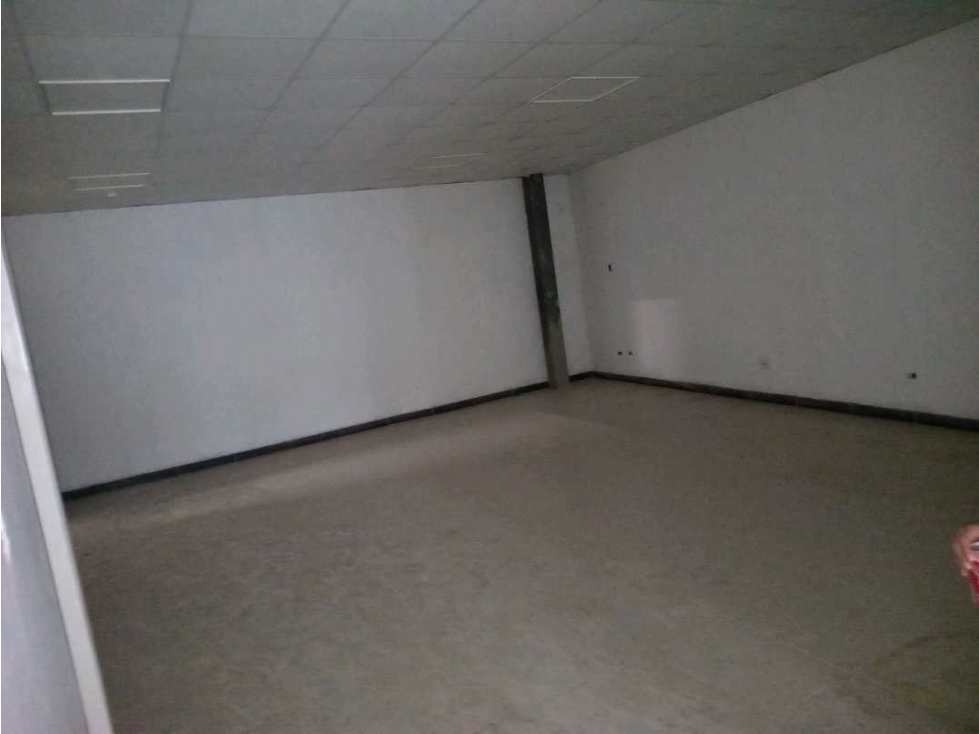LOCAL / PUEBLO NUEVO / PH POLI / 150 M2 / PLANTA ALTA / VACIO JC - 4