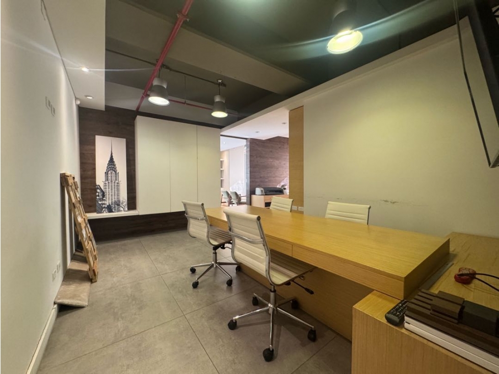 Local u oficina en venta en la Avenida Las Palmas — foto 2