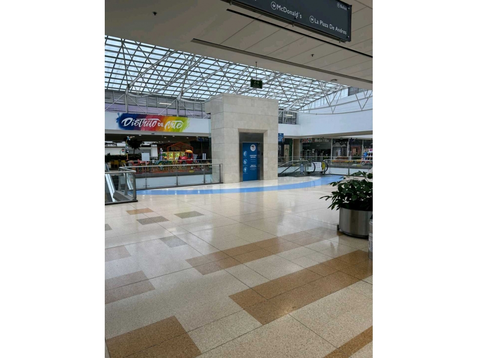 Venta o arriendo Local Centro Comercial Santafé, Bogotá — foto 5