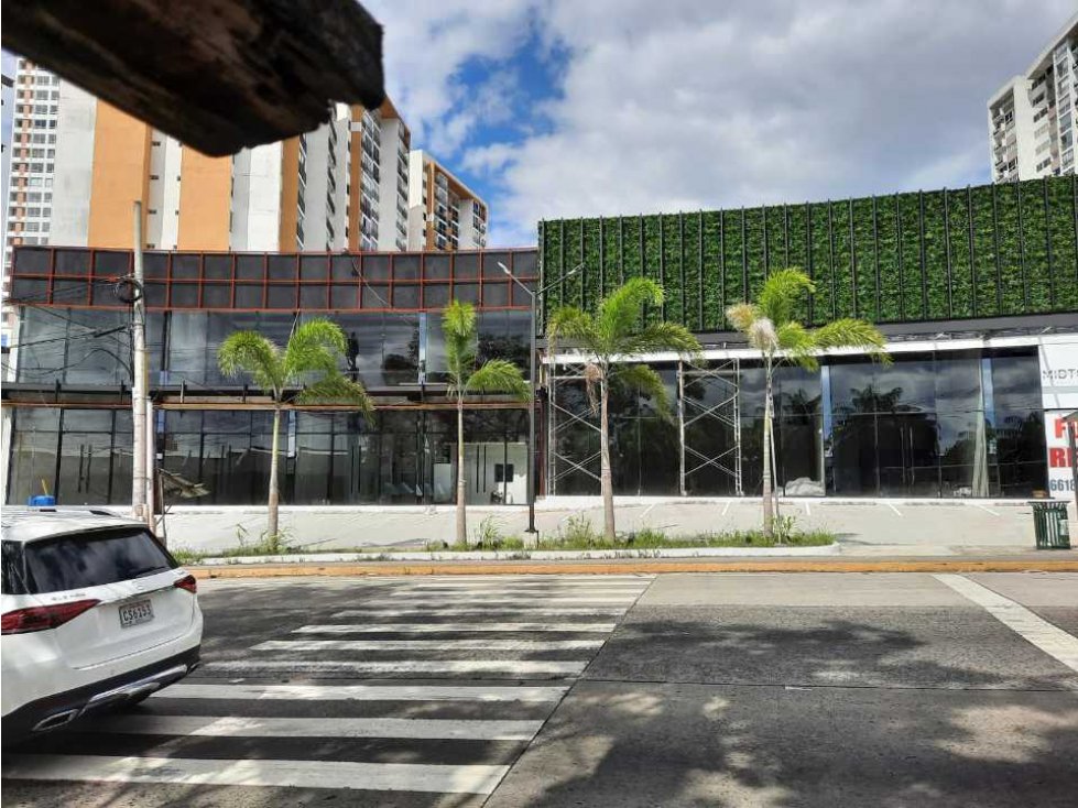 LOCALES COMERCIALE ALQUILER MIDTOWN EN TUMBA MUERTO 100m2 - 4