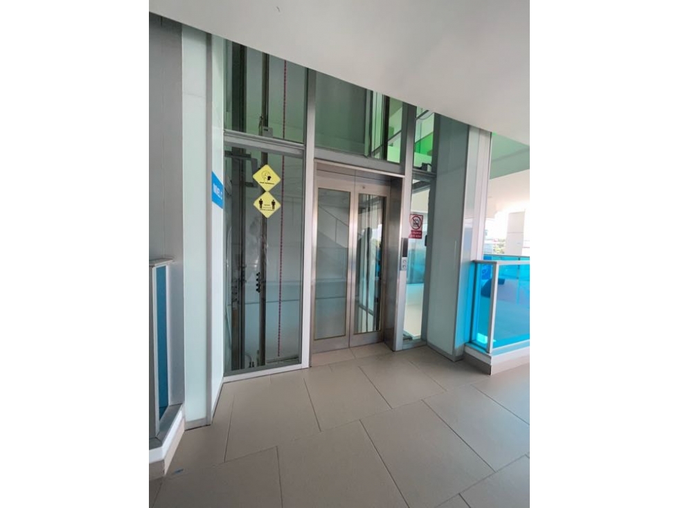 ALBROOK/LOCALES $1,267/ALQUILER - 3