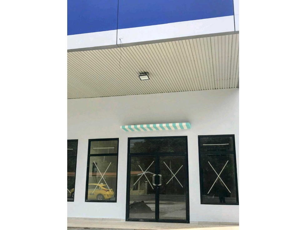 Locales disponibles en David Super amplios en excelentes ubicaciones