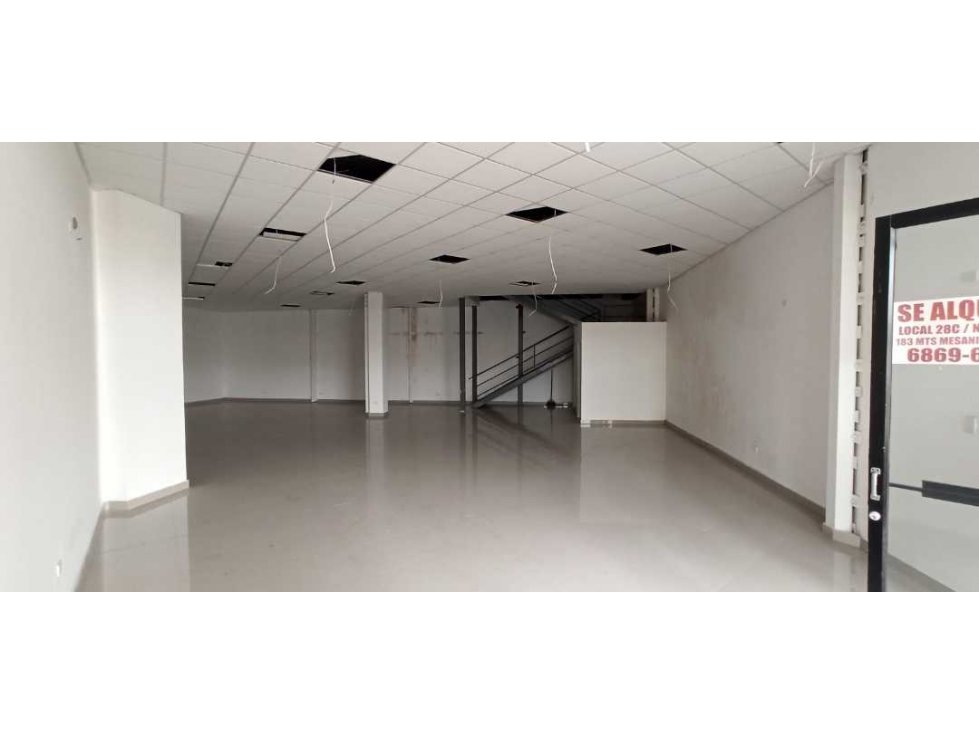 Locales Remodelados listos para ocupar en Gran Estación San Miguelito - 2