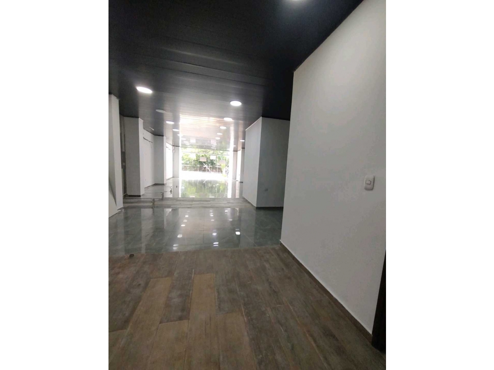 Local comercial en arriendo en el sector del Recreo — foto 2