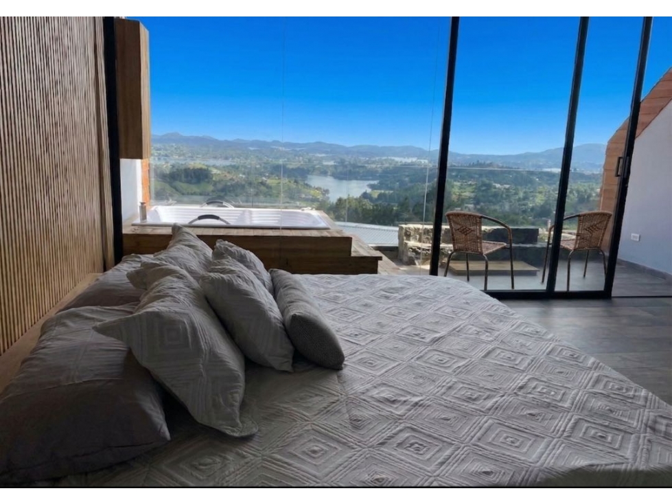 Loft de Lujo a la venta con Jacuzzi y Vista a la Piedra del Peñol — foto 2