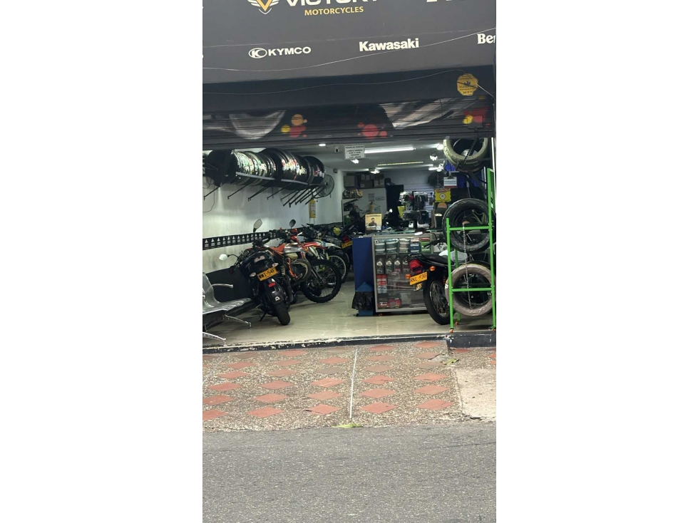 LOCAL COMERCIAL EN VENTA ITAGUI CENTRO VIA PRINCIPAL - 2
