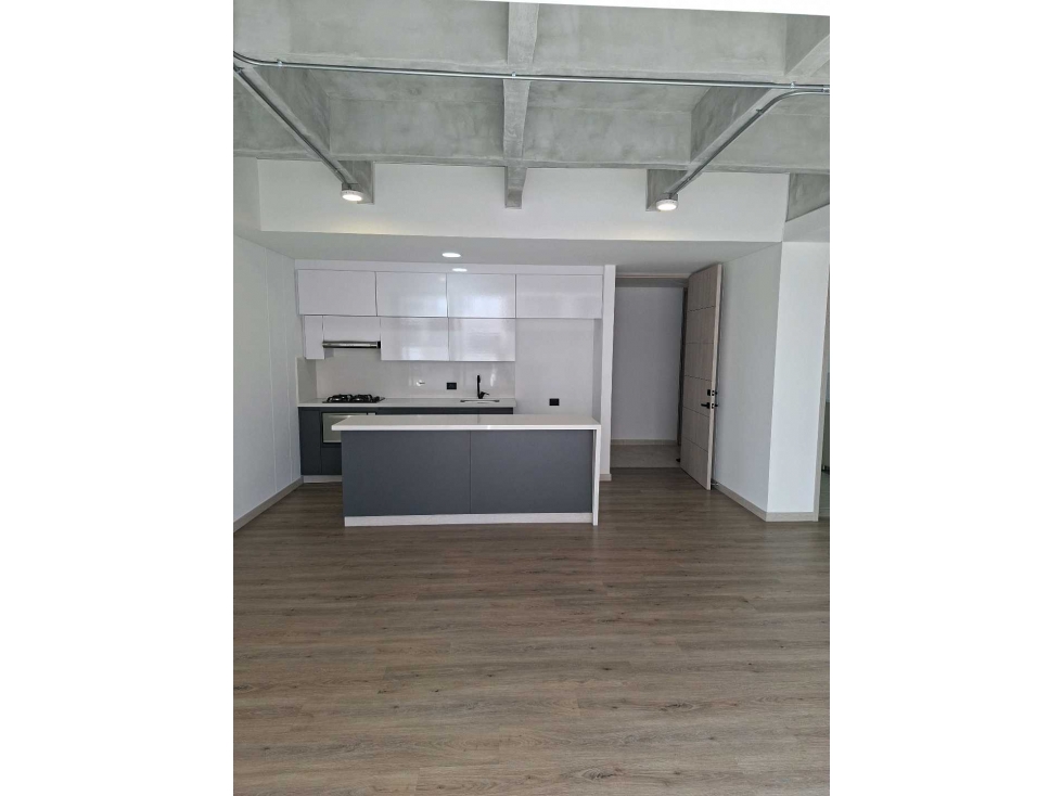 LOMA LOS MESAS NUEVO APTO — foto 4