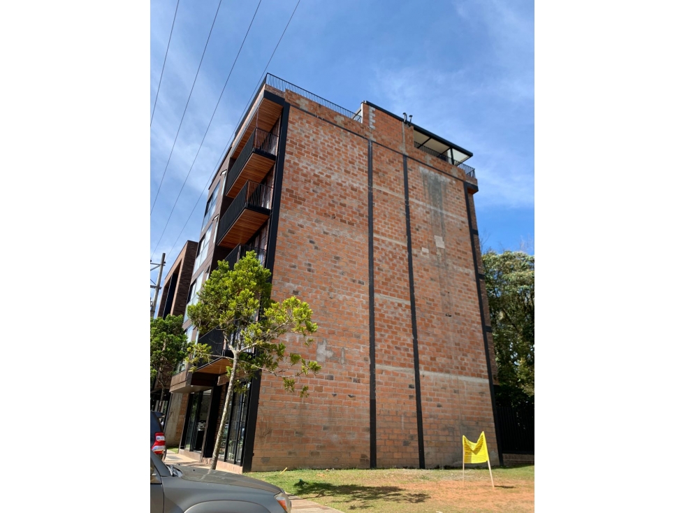 Edificio Complex de Llanogrande - 1