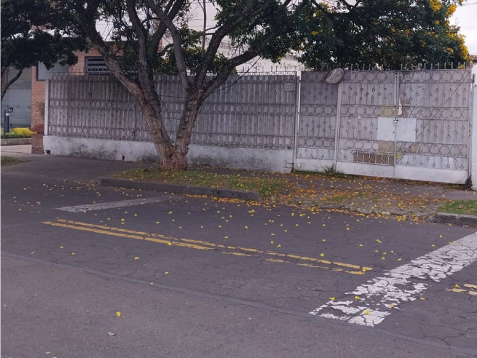 SE VENDE LOTE EN LOS CEDROS USAQUEN
