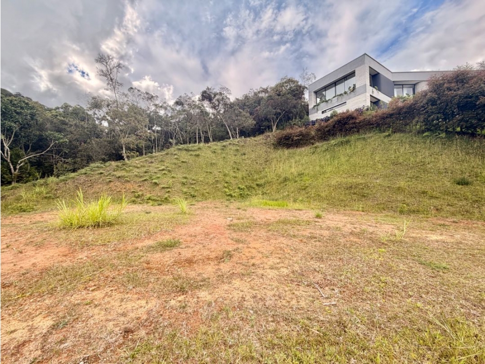 Lote 3.010 m² Parc. consolidada | Alto de las Palmas | Zona Mercajuste — foto 2