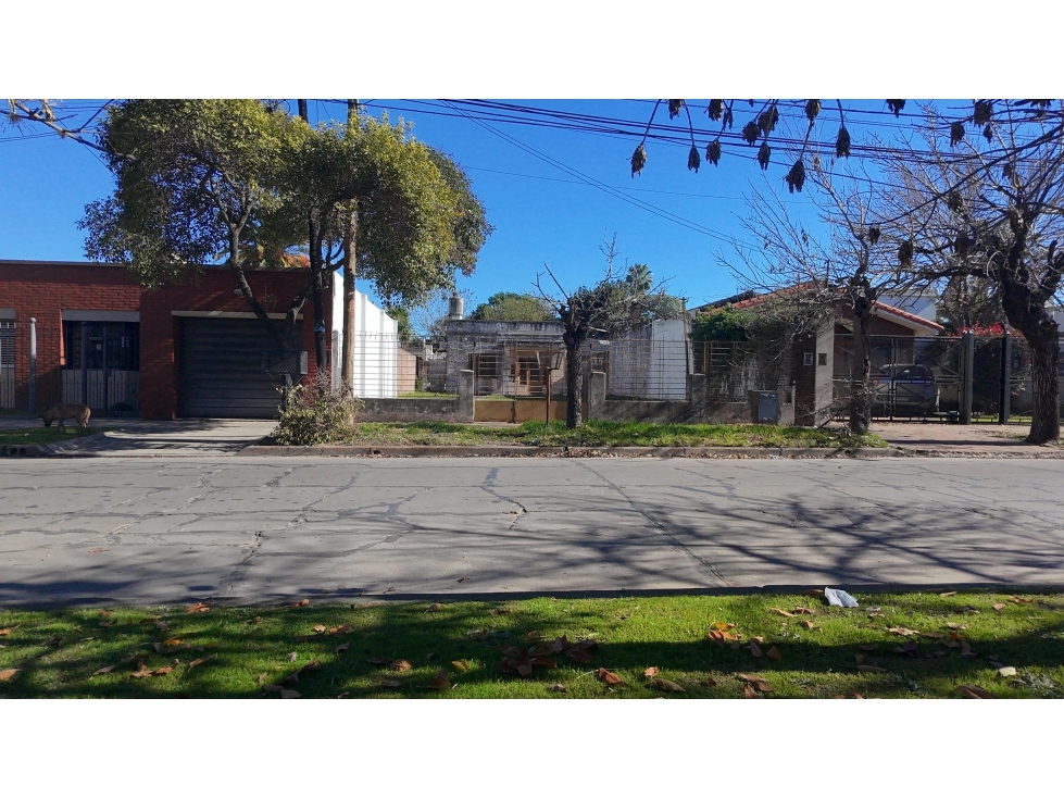 LOTE | 460 M² | ALTO FOT/FOS | DESARROLLO | TODOS LOS SERVICIOS | PASO - 2