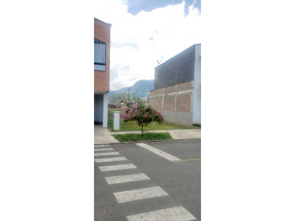 Lote a la venta Urbanización cerrada
