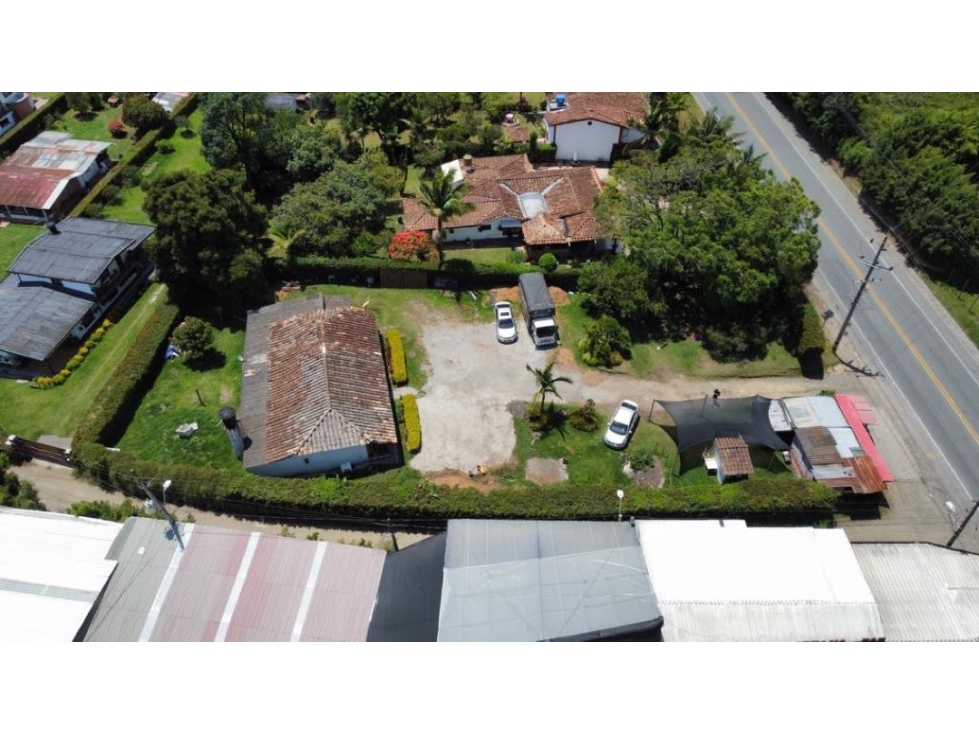 Lote comercial con casa sobre la vía San Antonio la ceja — foto 3