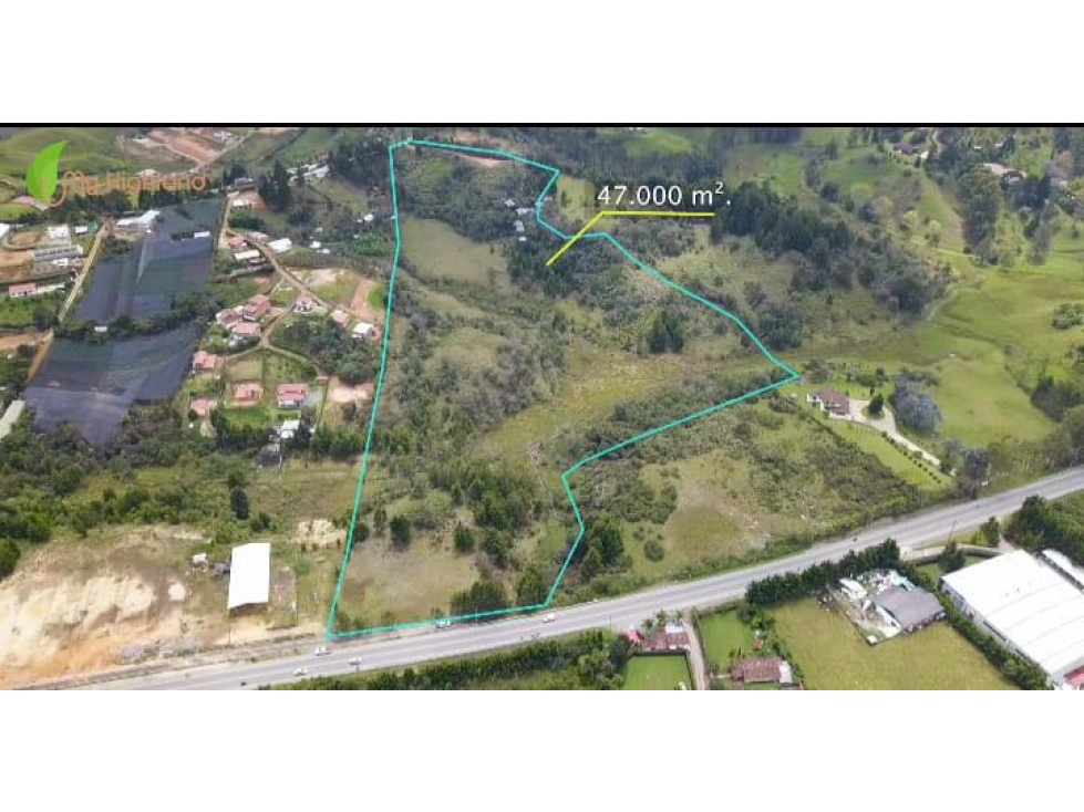 Lote comercial con frente a vía uso mixto vía aeropuerto-autopista