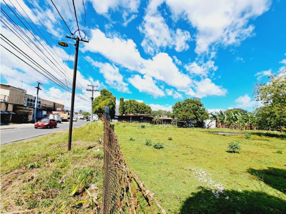 LOTE COMERCIAL EN EL CENTRO DE DAVID - 4