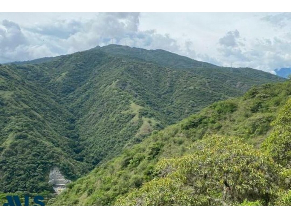 Lote Comercial en venta en Altos del Tonusco, Santa Fe de Antioquia — foto 2