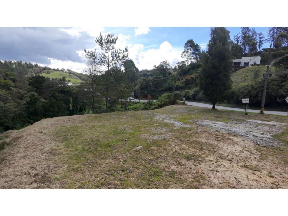 Venta de Lote Comercial Sobre Carretera Las Palmas Vía Principal — foto 2