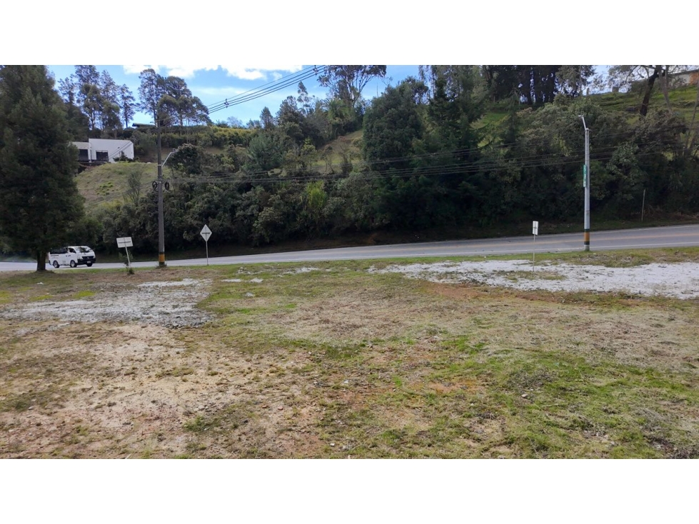 Venta de Lote Comercial Sobre Carretera Las Palmas Vía Principal — foto 3