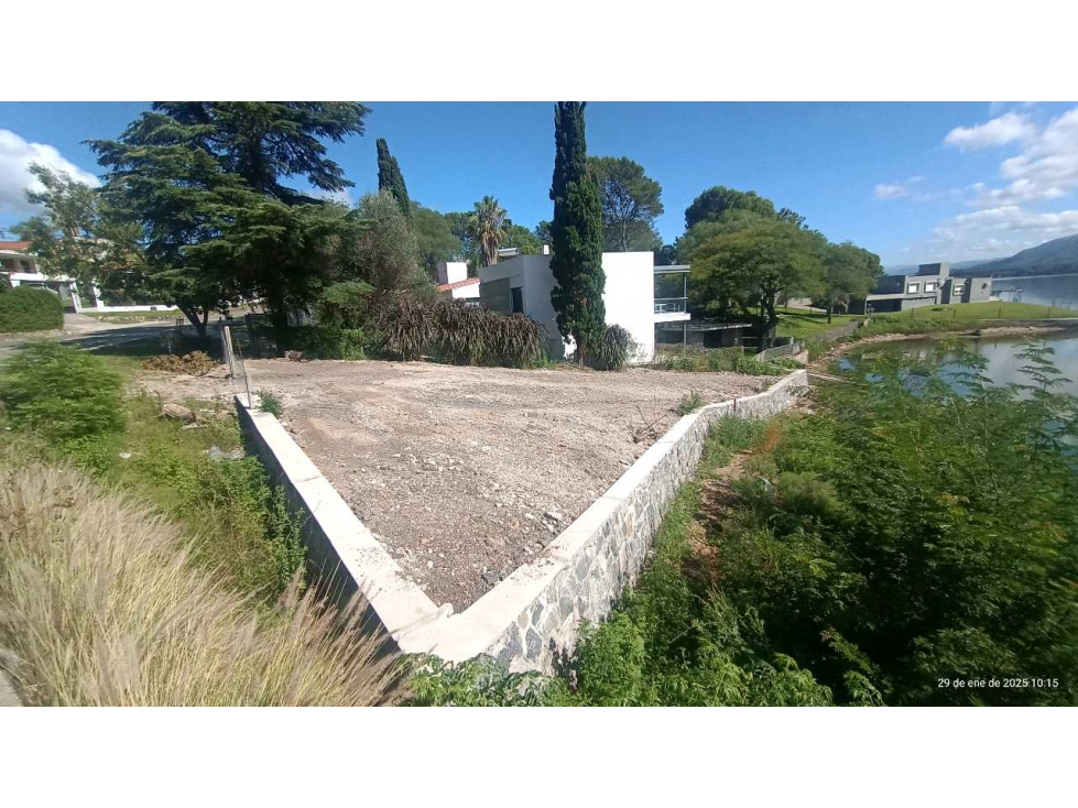 Lote con bajada al Lago - 2