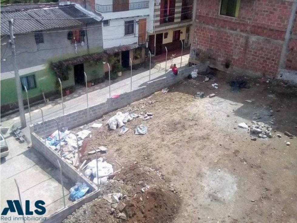 Lote con buena área para construir a su gusto.(MLS#232141) - 3